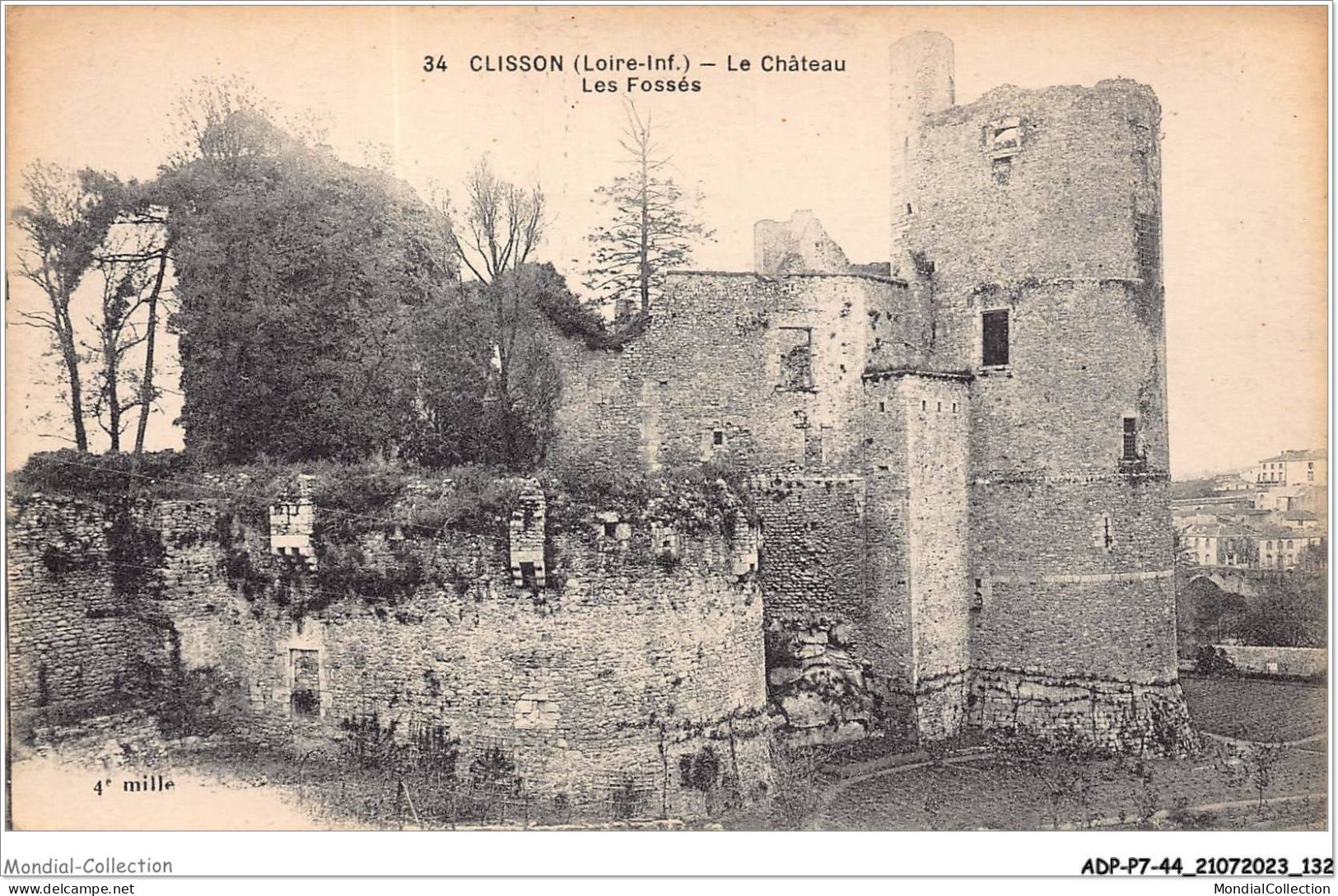 ADPP7-44-0629 - CLISSON - Le Château - Les Fossés - Clisson