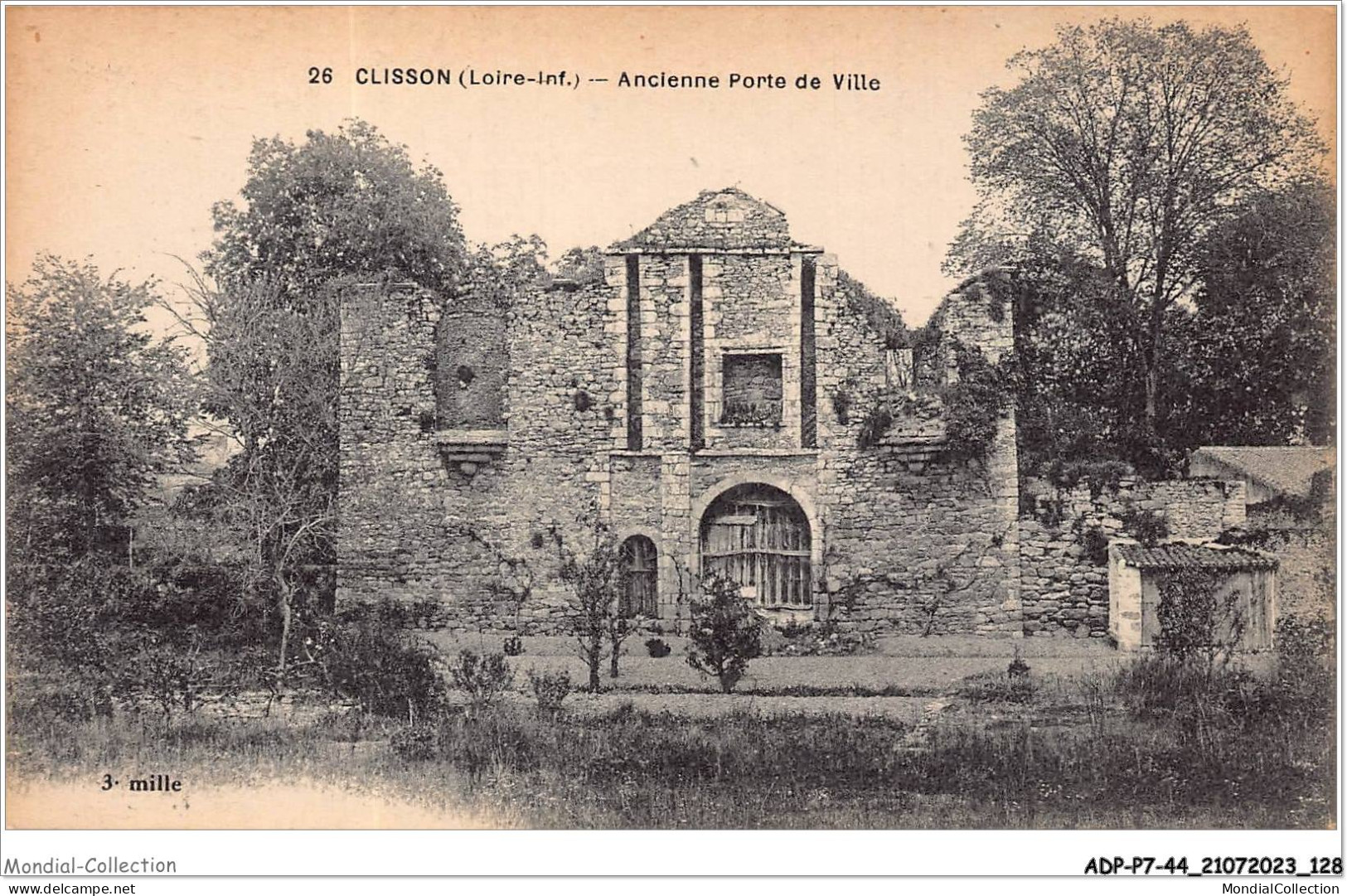 ADPP7-44-0627 - CLISSON - Ancienne Porte De Ville  - Clisson