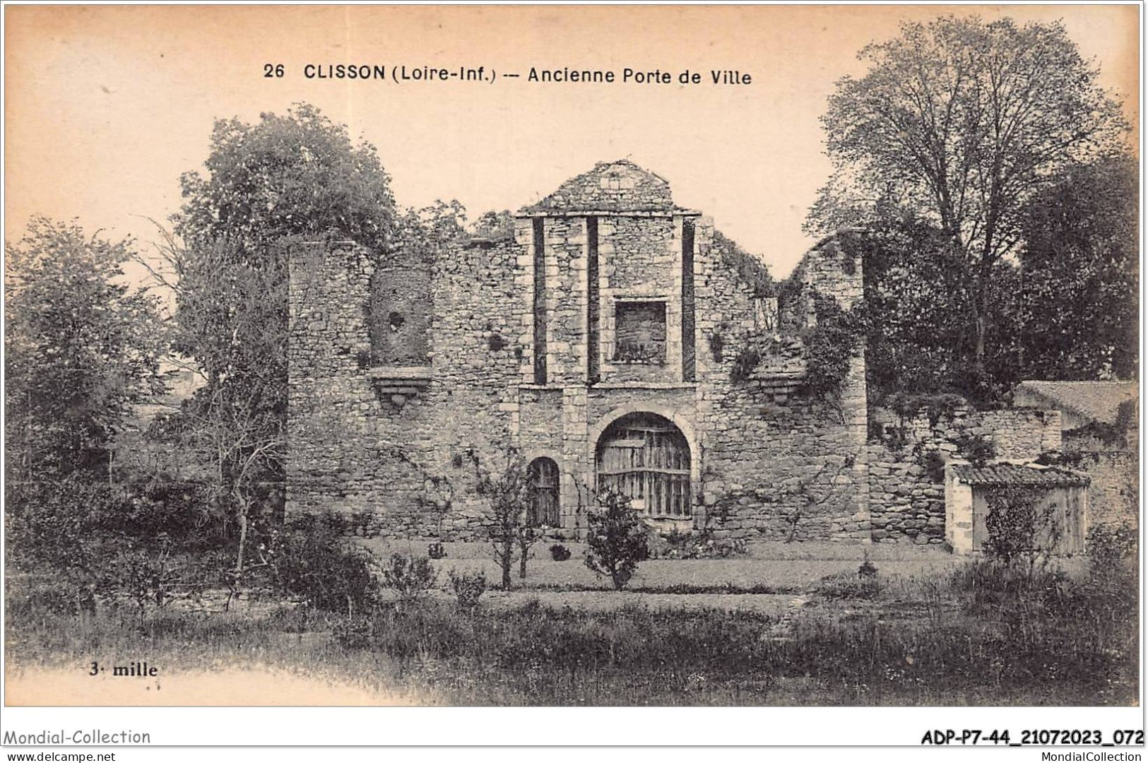 ADPP7-44-0599 - CLISSON - Ancienne Porte De Ville  - Clisson