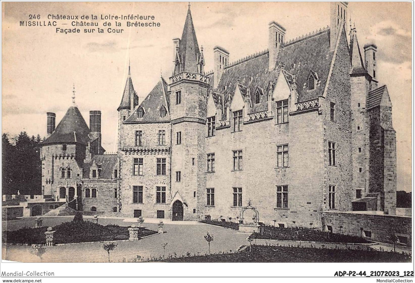 ADPP2-44-0155 - MISSILLAC - Château De La Brétesche - Façade Sur La Cour - Missillac