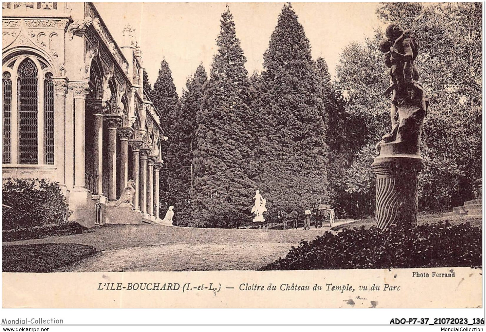ADOP7-37-0668 - L'ILE-BOUCHARD - Cloître Du Château Du Temple Vu Du Parc - L'Île-Bouchard