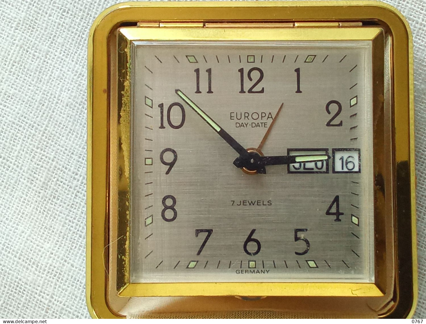 Ancien réveil Europa day date vintage ( bazarcollect28 )