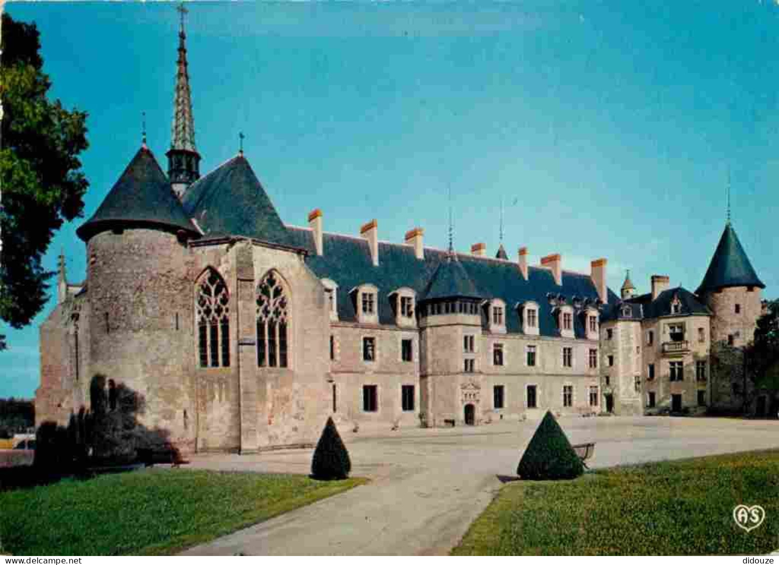 03 - Lapalisse - Le Château - CPM - Carte Neuve - Voir Scans Recto-Verso - Lapalisse