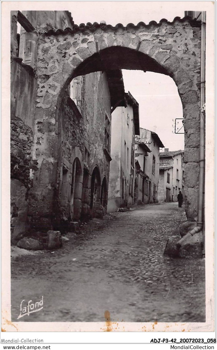 ADJP3-42-0215 - ST-GALMIER - Rue De Saint-etienne - Vieille Porte Du XVe SIECLE - Montbrison