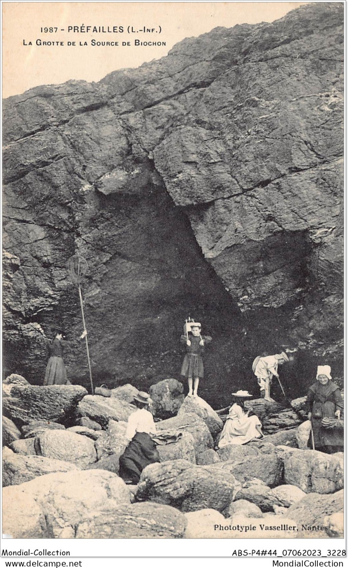 ABSP4-44-0351 - PREFAILLES - La Grotte De La Source De Biochon  - Préfailles