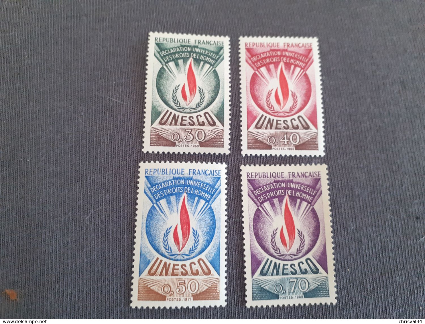 TIMBRES  DE  SERVICE  ANNEE  1969-71  N  39  A  42  COTE  5,00  EUROS  NEUFS  SANS  CHARNIERES - Neufs