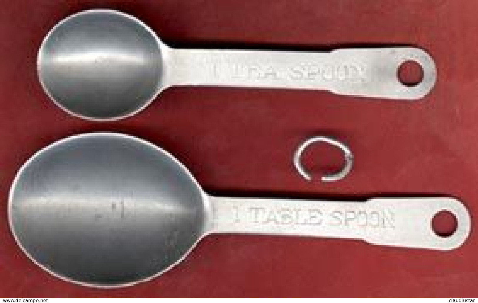 ** LOT  4  CUILLERES  TEA ** - Spoons