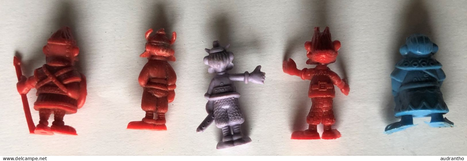 à choisir 3 mini figurines en plastique vintage ASTERIX Dargaud