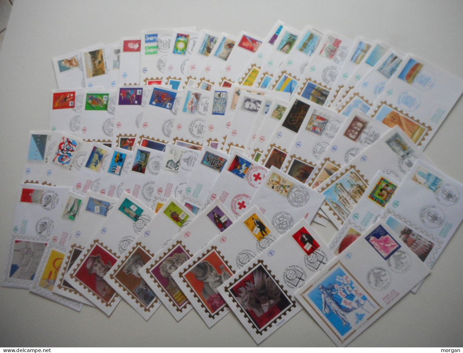 FRANCE, SUPER LOT D'ENVELOPPES FDC, MARCOPHILIE, 1,2 KG de DOCUMENTS AVEC ENVELOPPES FDC ANNEE 1996