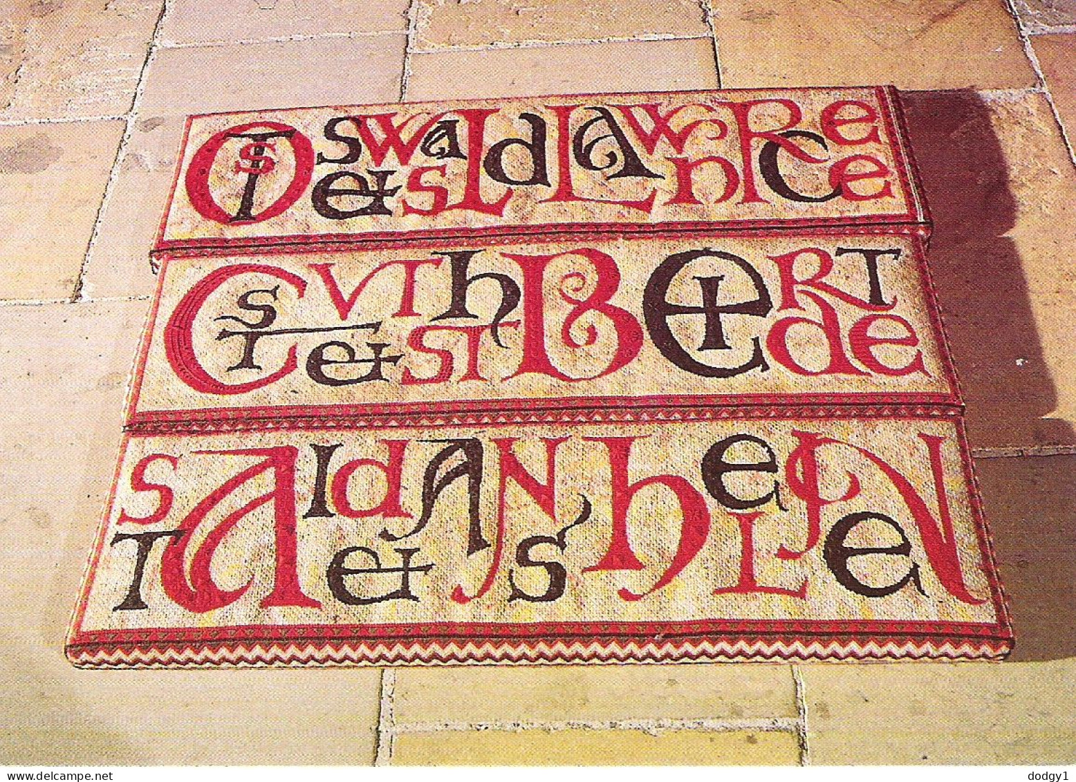 KNEELERS, DURHAM CATHEDRAL, DURHAM. USED POSTCARD Mm6 - Chiese E Conventi