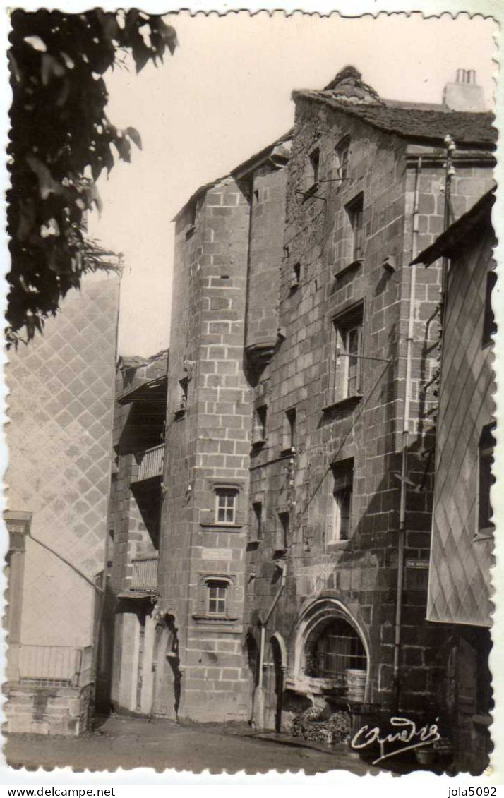 63 - BESSE-en-CHAUDESSE - Maison De La Reine Margot - Besse Et Saint Anastaise