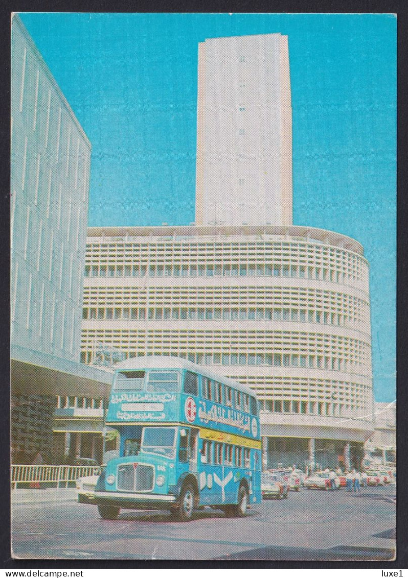 Baghdad  , Rafidain Bank  ,  Rashid  Street  ,  BUS  ,  OLD  POSTCARD - Irak