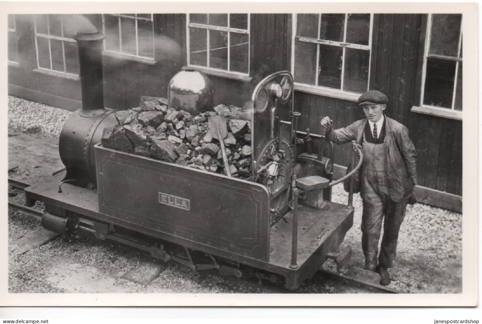 REAL PHOTOGRAPHIC POSTCARD HITORICA SERIES NO.7 - "ELLA" WITH BERT THOMPSON DRIVER AT RAVENGLASS IN 1924 - Sonstige & Ohne Zuordnung