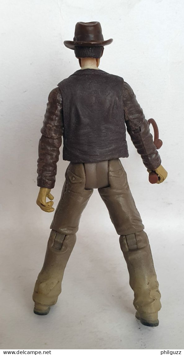 FIGURINE INDIANA JONES - RAIDERS OF THE LOST ARK - HASBRO 2008 - INDY AVEC FOUET (2) - Autres & Non Classés