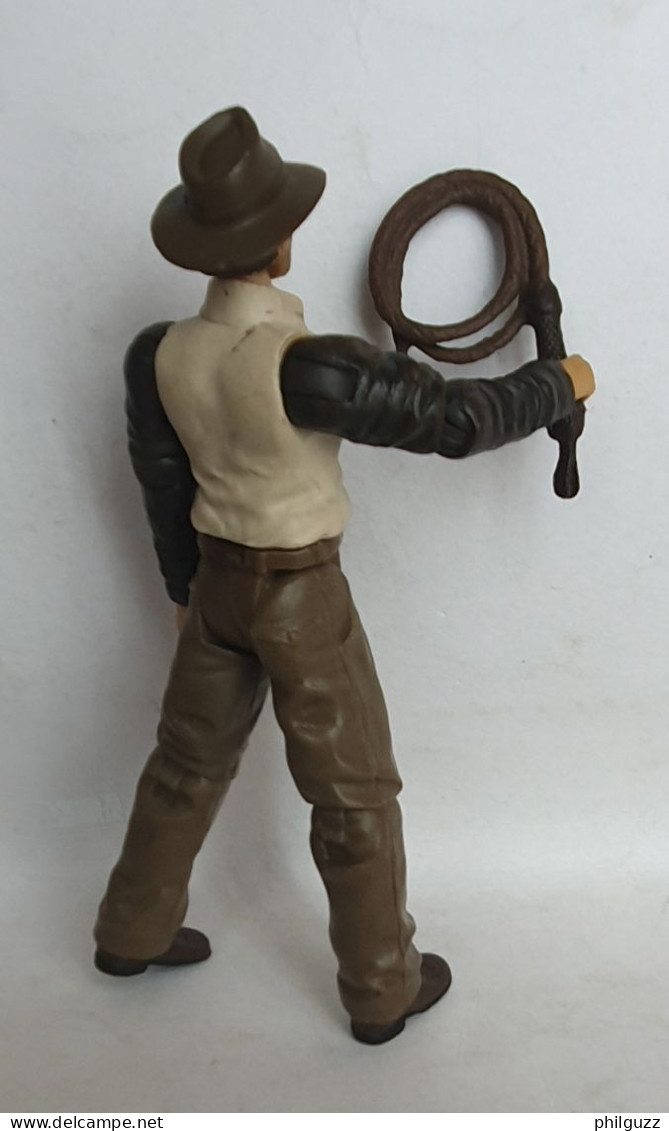 FIGURINE INDIANA JONES - RAIDERS OF THE LOST ARK - HASBRO 2008 - INDY AVEC FOUET (3) - Autres & Non Classés