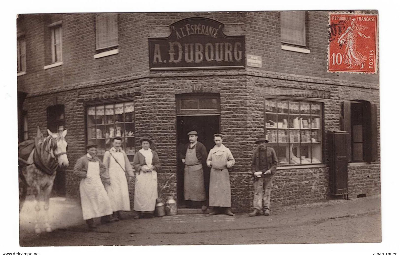 CPP 349 - CARTE PHOTO - PETIT QUEVILLY - Epicerie Dubourg - Le Petit-quevilly