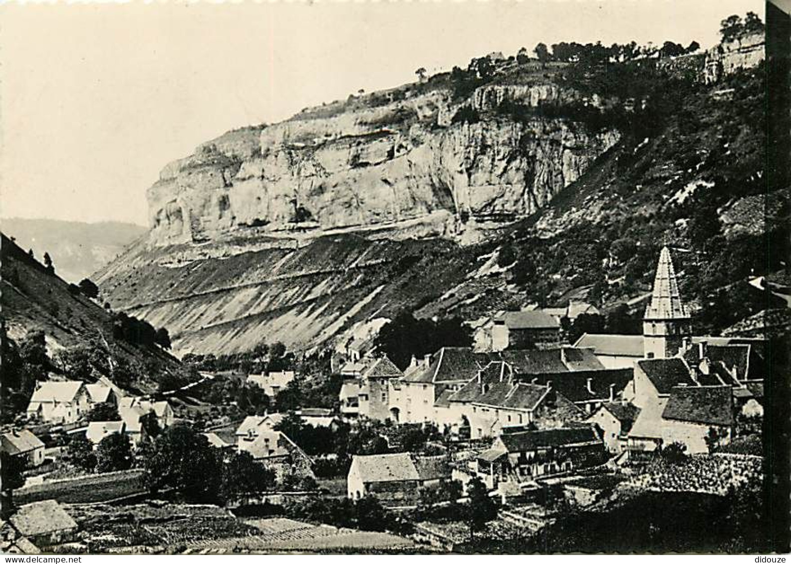 39 - Baume Les Messieurs - Vue Générale - Mention Photographie Véritable - Carte Dentelée - CPSM Grand Format - Carte Ne - Baume-les-Messieurs