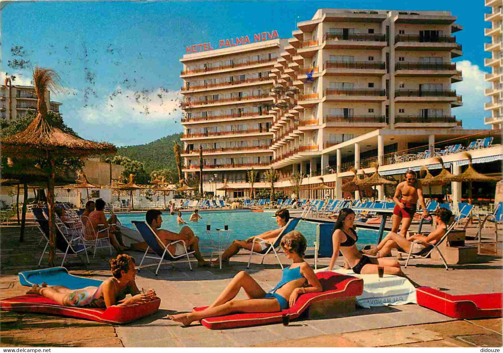 Espagne - Espana - Islas Baleares - Palma De Mallorca - Palma Nova - Hotel Palma Nova - Immeubles - Architecture - Femme - Palma De Mallorca