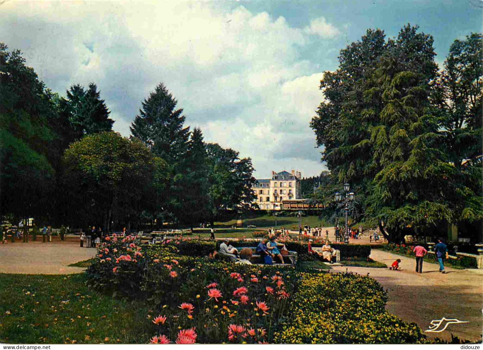 58 - Saint Honoré Les Bains - Le Parc Et L'Hôtel Du Morvan - CPM - Voir Scans Recto-Verso - Saint-Honoré-les-Bains