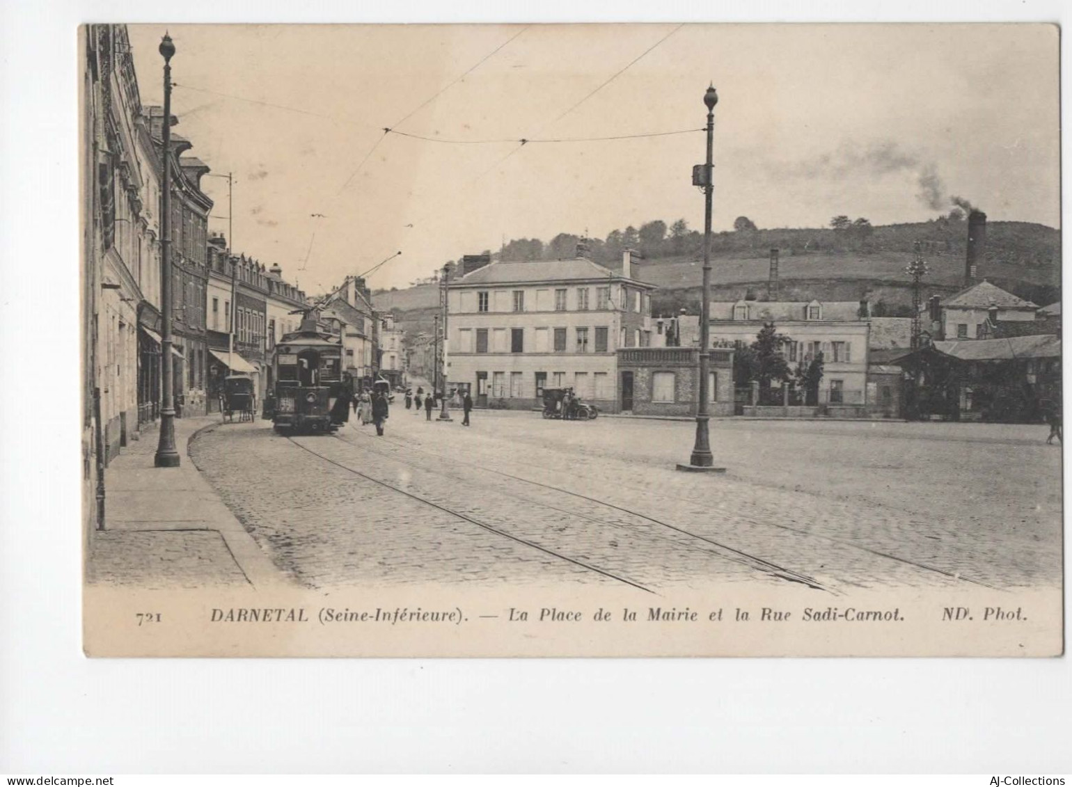 AJC - Darnetal - La Place De La Mairie Et La Rue Sadi Carnot - Darnétal