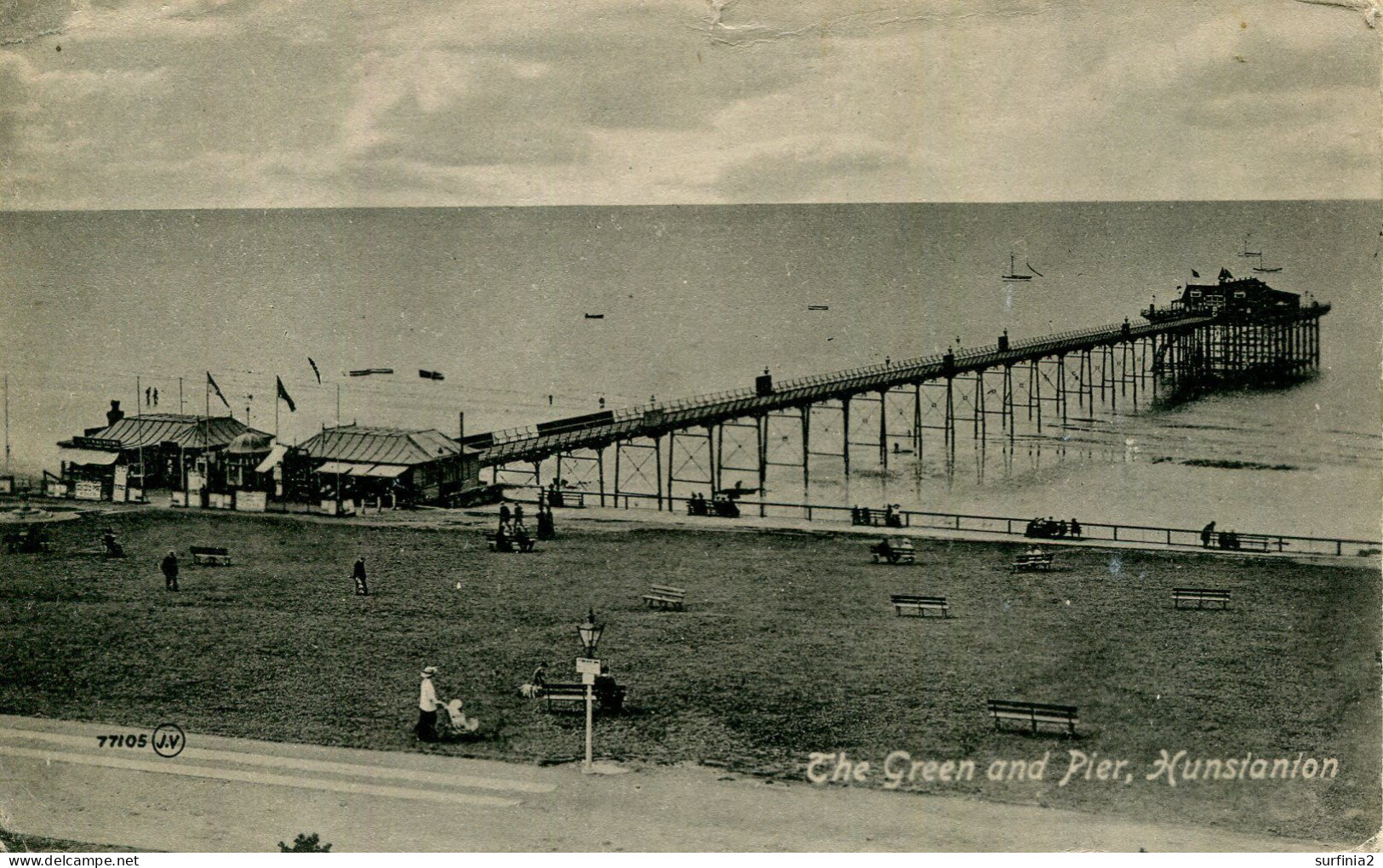 NORFOLK - HUNSTANTON - THE GREEN AND PIER  Nf827 - Other & Unclassified