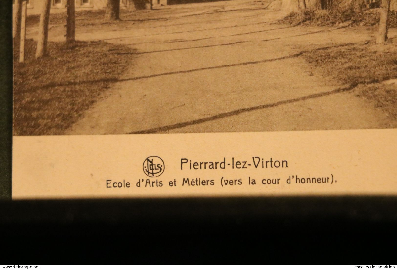 Carte Postale Virton école Pierrard Cour D'honneur - Virton