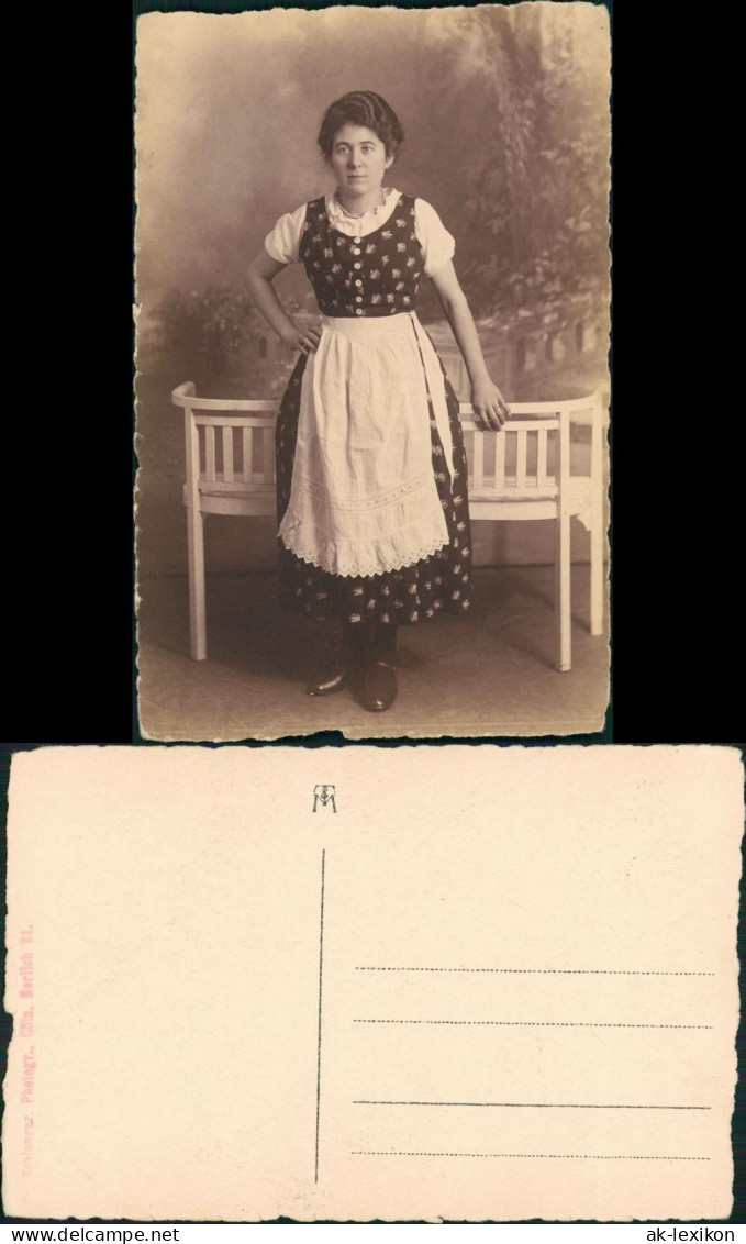 Foto  Atelierfoto: Frau Vor Kulisse 1919 Privatfoto - Personajes