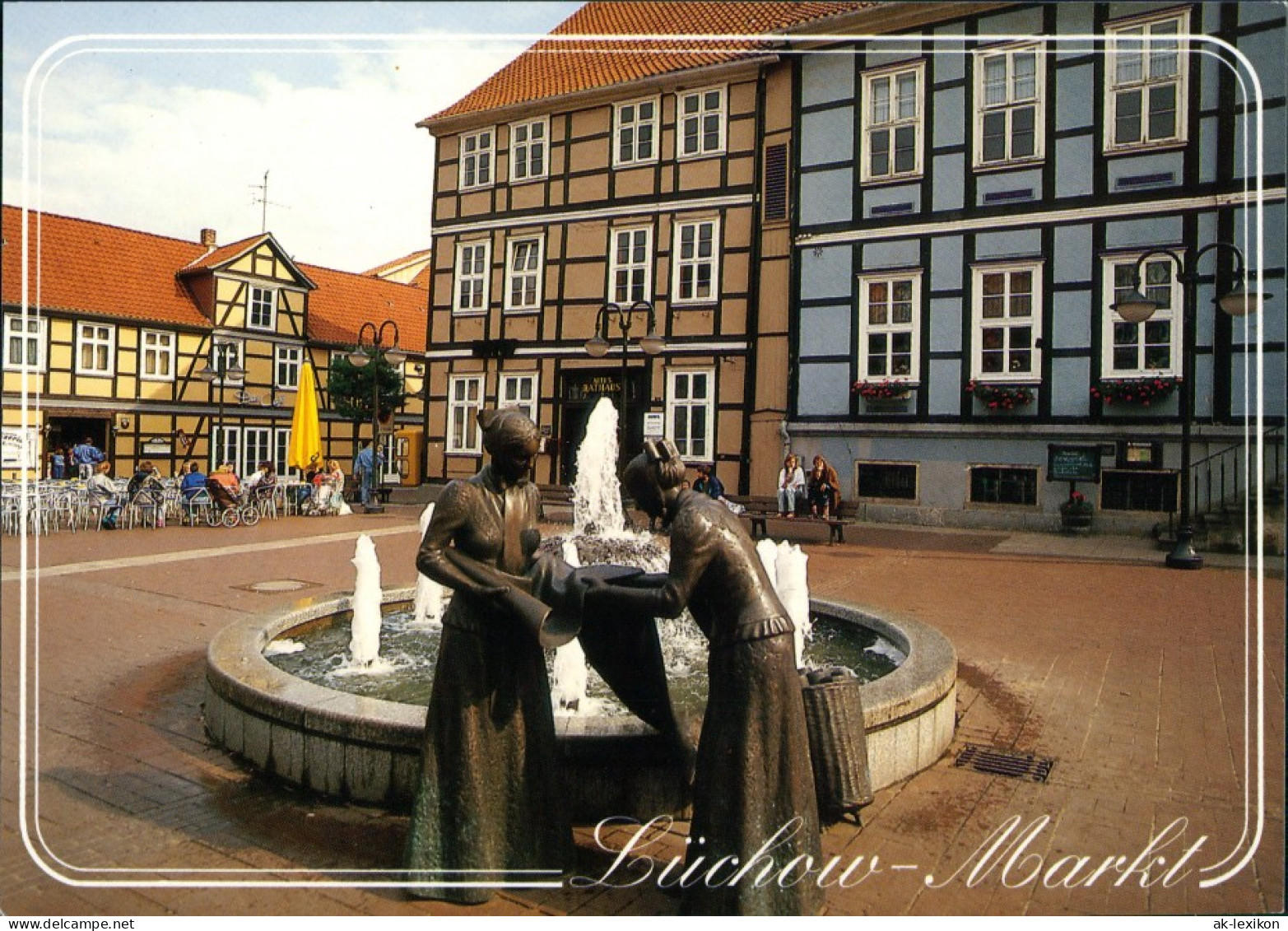 Ansichtskarte Lüchow (Wendland) Markt Mit Leineweberbrunnen 1995 - Lüchow