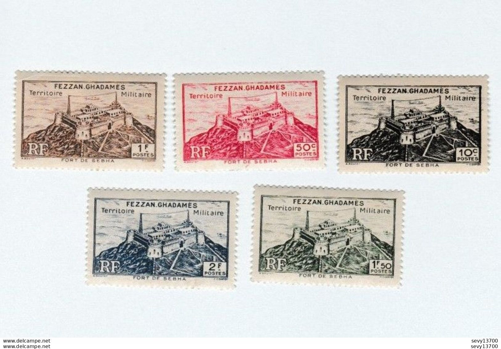 Fezzan Ghadamès Militaire 5 Timbres Neufs Traces De Charnière - Unused Stamps