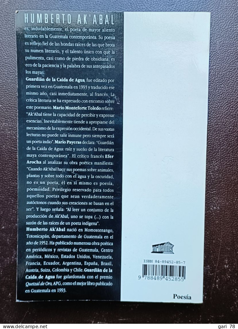 Humberto AK'ABAL : Guardian De La Caida De Agua - Poesie