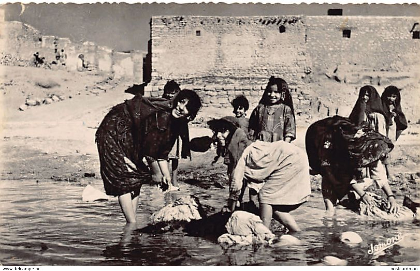 Algérie - Mauresques Dans L'Oued - Ed. Jomone 8 - Femmes