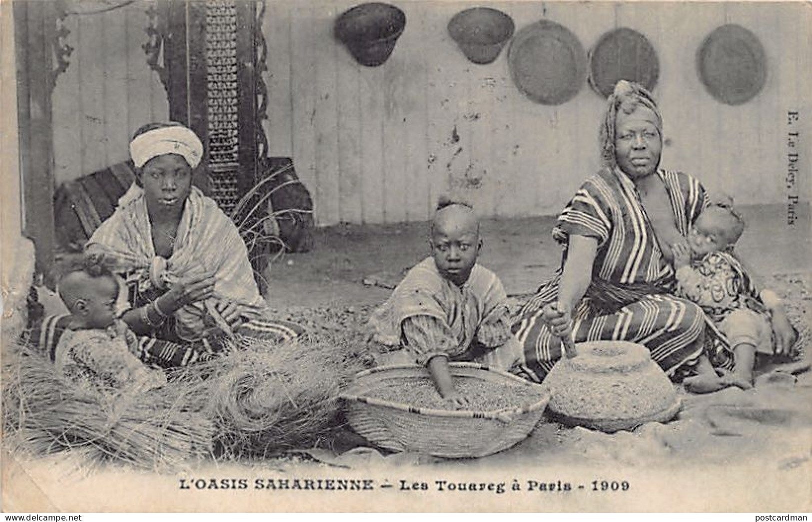 Algérie - Les Touaregs à Paris à L'Oasis Sahariennee De 1909 - Femmes Et Enfants - Ed. E. Le Deley - Scènes & Types