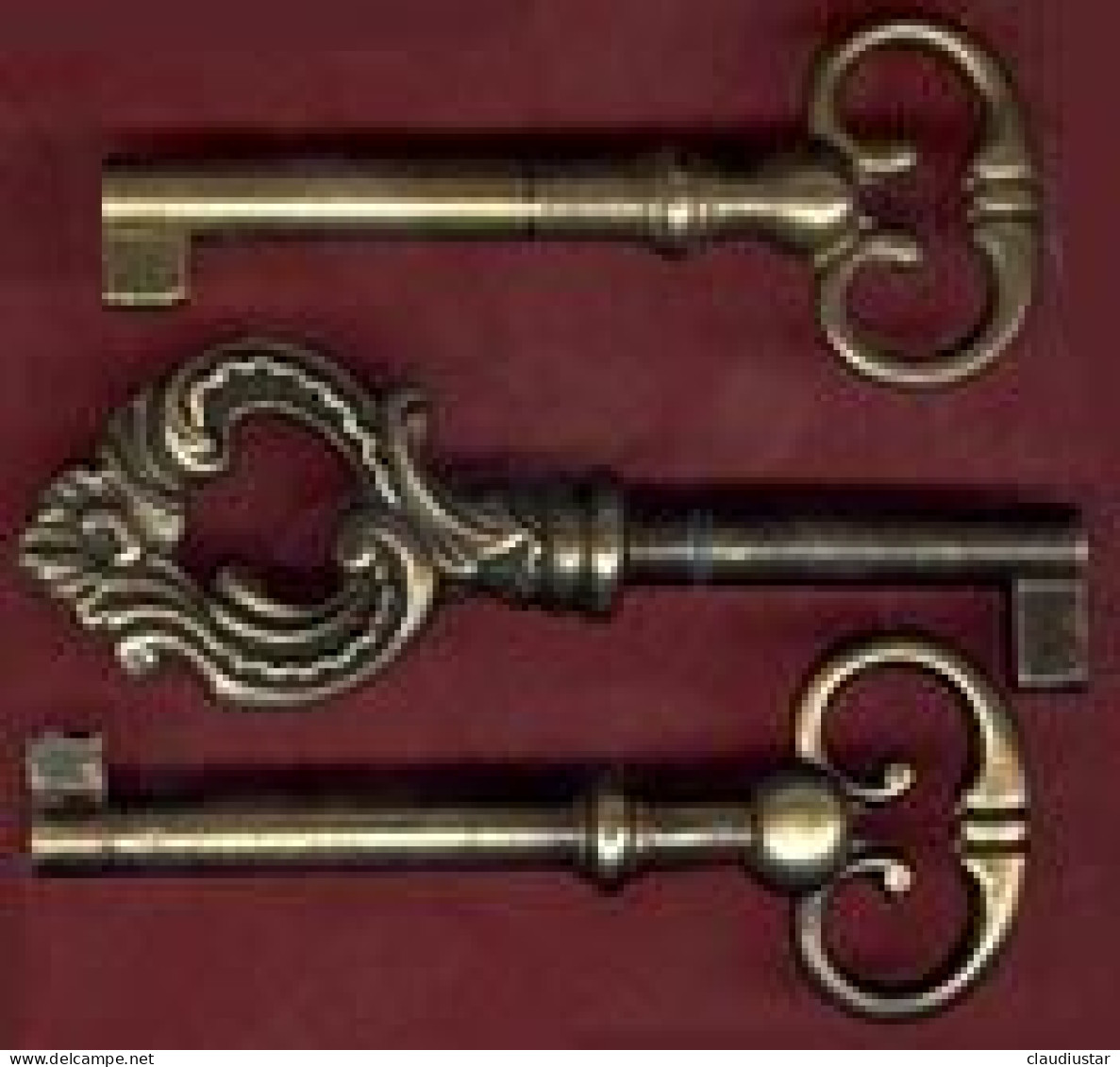 ** LOT  3  CLEFS ** - Ironwork