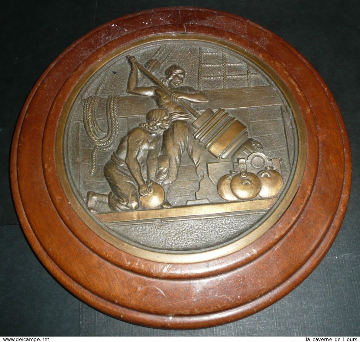 Rare Grosse Médaille En Bronze Tape De Bouche Bateau Canonniers Canon Boulets - Francia