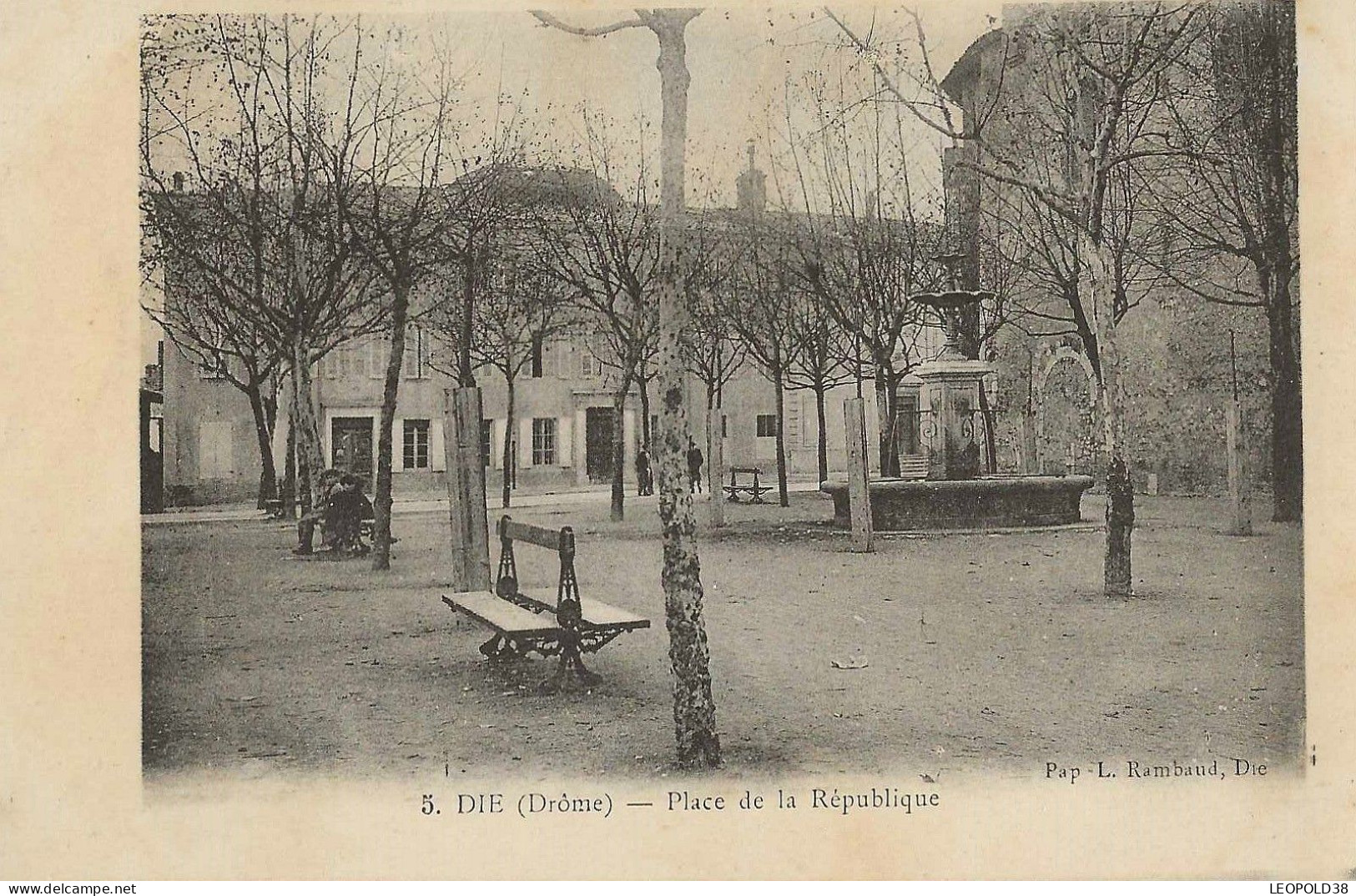 DIE Place De La République - Die