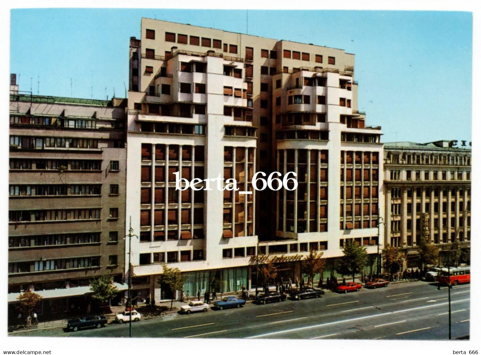 Hotel Ambasador Bucharest Romania Old Cars - Hoteles & Restaurantes