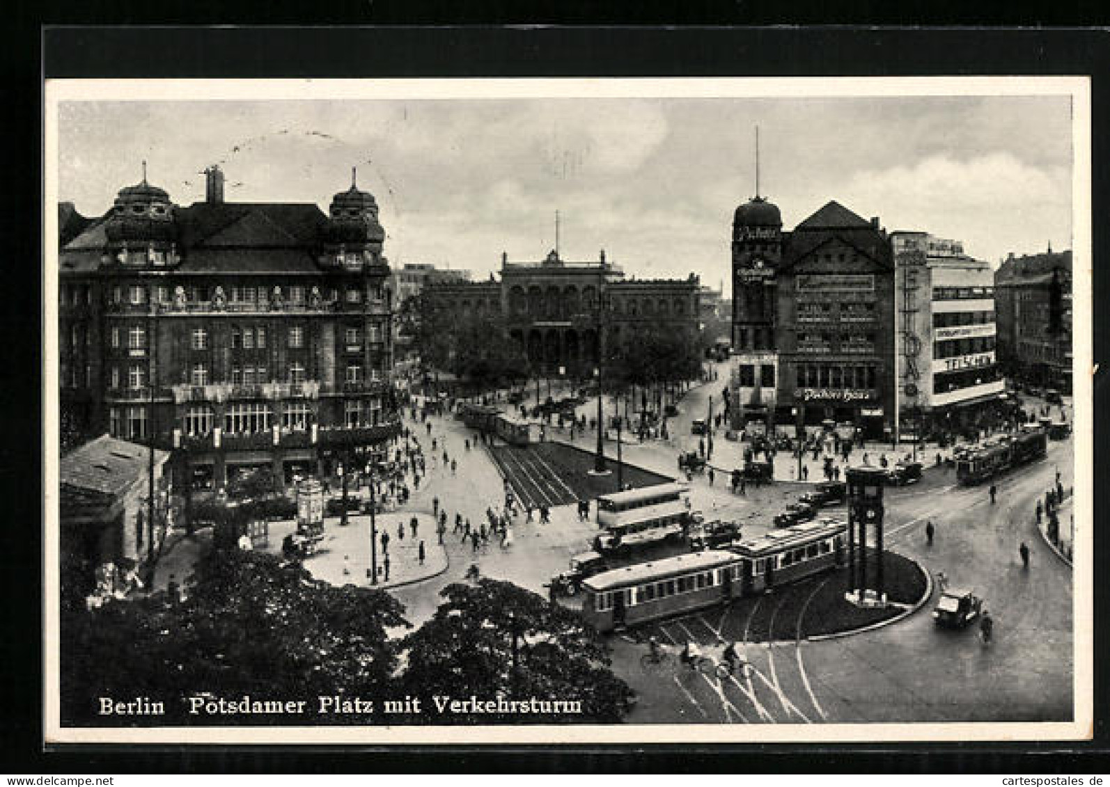 AK Berlin, Potsdamer Platz Mit Verkehrsturm Und Strassenbahn  - Tram