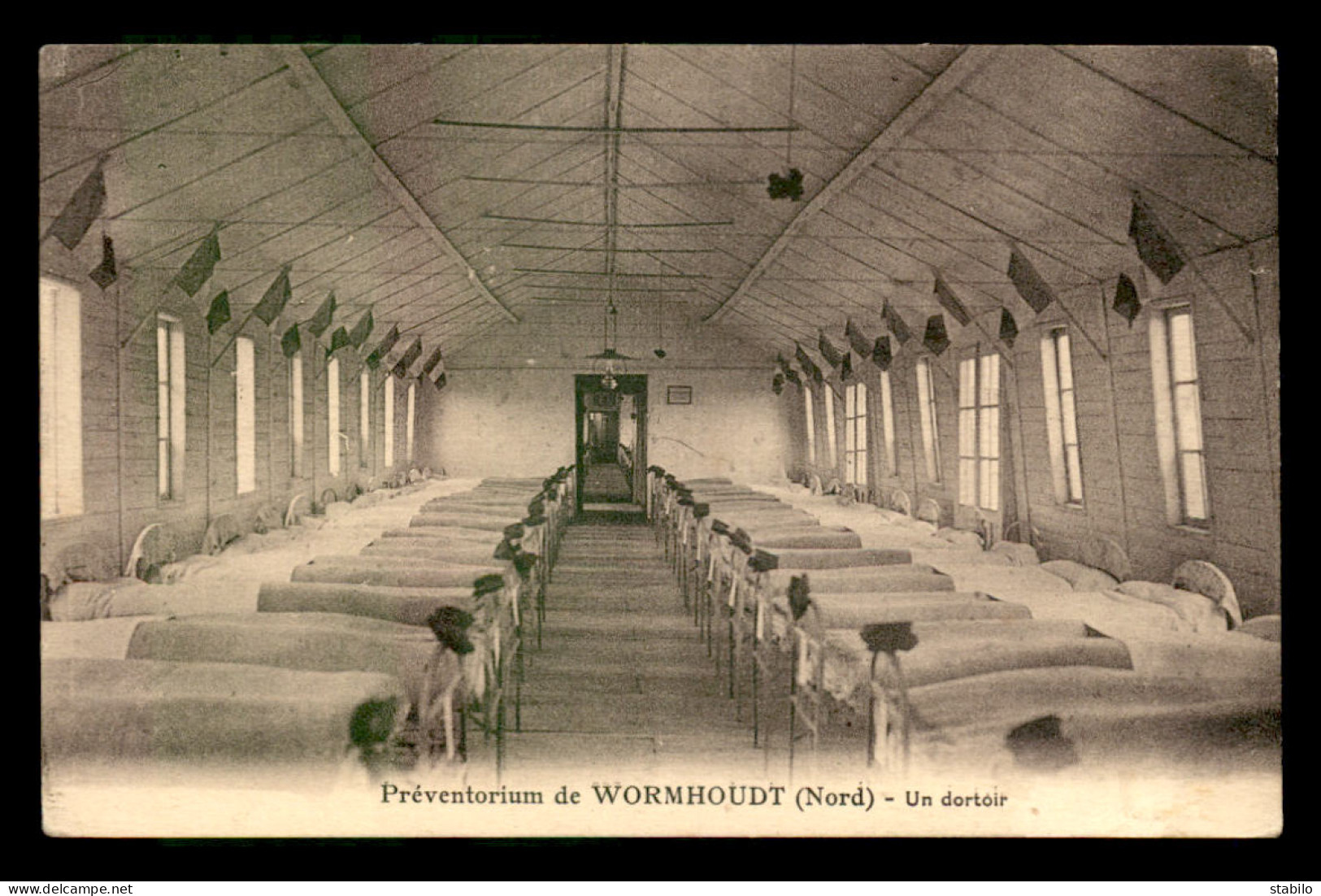 59 - PREVENTORIUM DE WORMHOUDT - UN DORTOIR - Wormhout