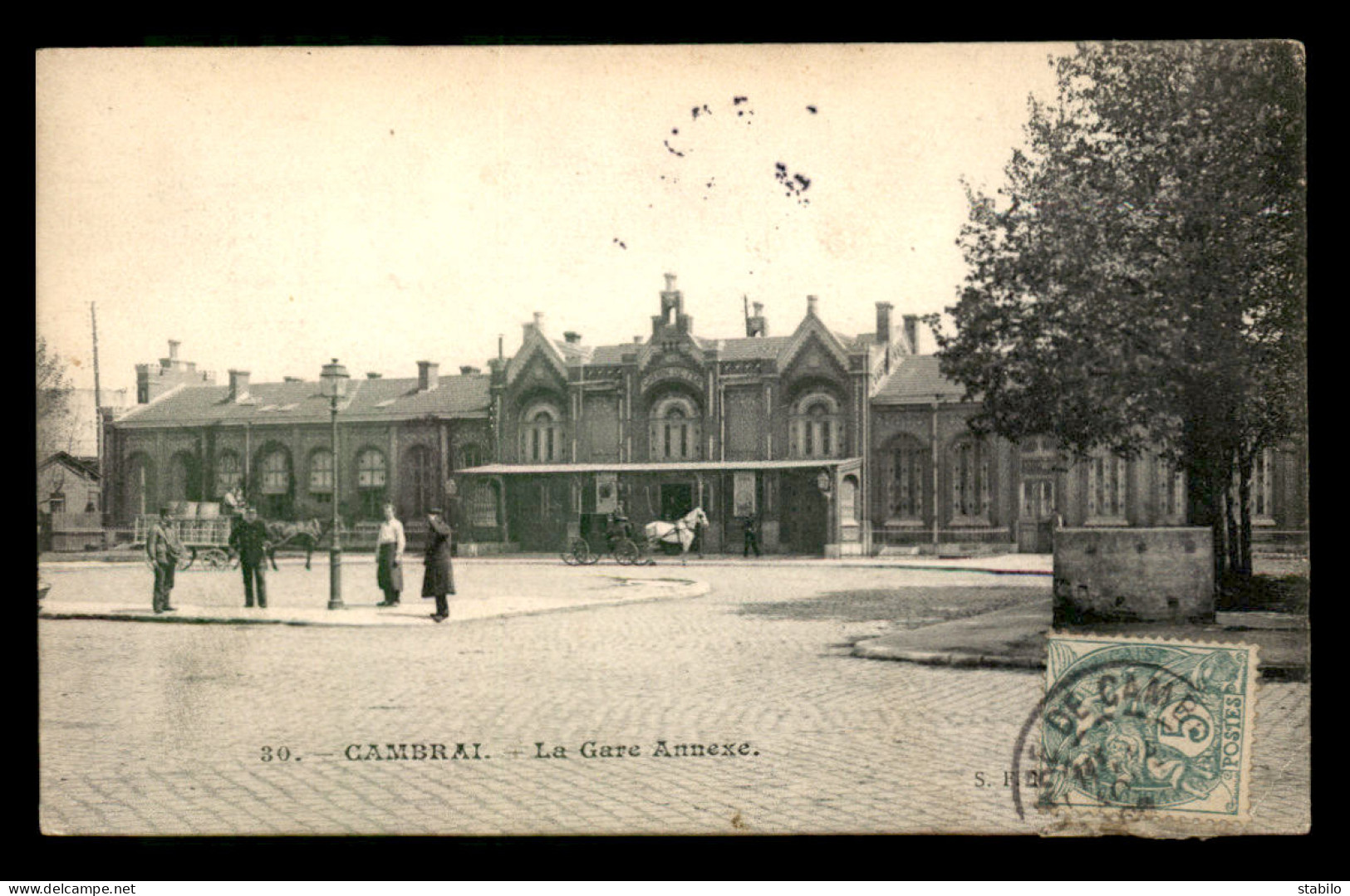 59 - CAMBRAI - FACADE DE LA GARE DE CHEMIN DE FER ANNEXE - Cambrai