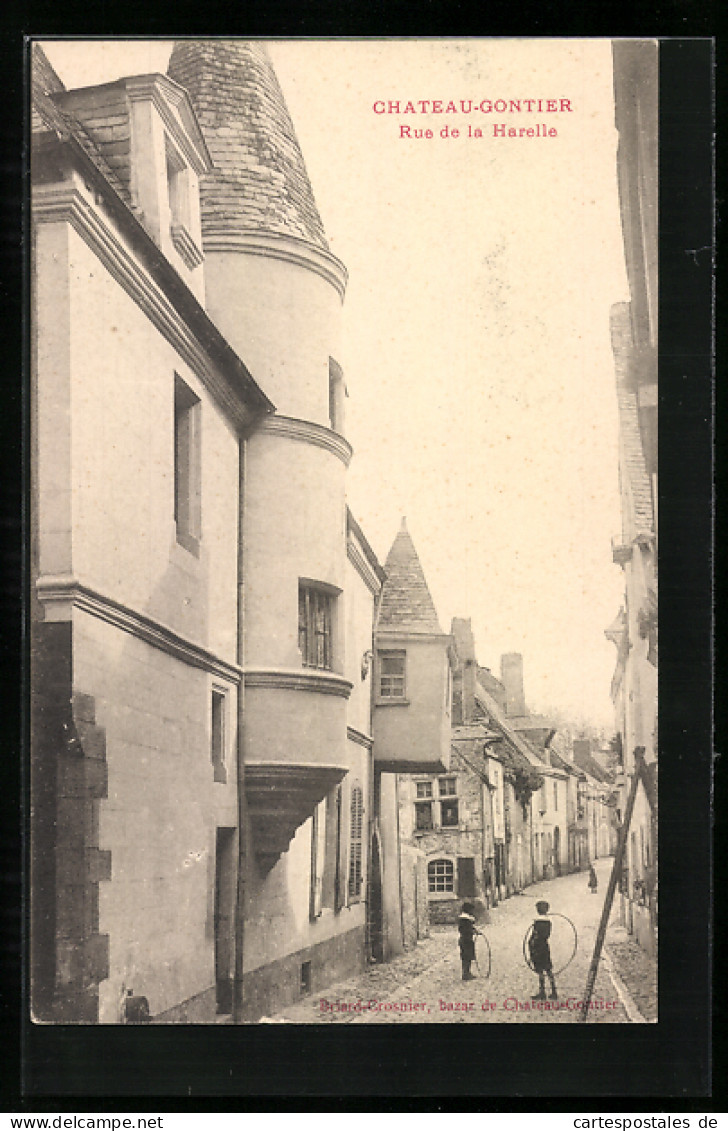 CPA Chateau-Gontier, Rue De La Harelle, Vue De La Rue  - Chateau Gontier