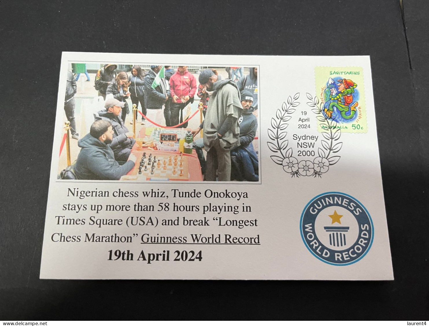 22-4-2024 (2 Z 42) Nigeria Chess Whiz Tunde Onokoya Up For 58 Hours Record Playing CHESS In Times Square USA - Echecs