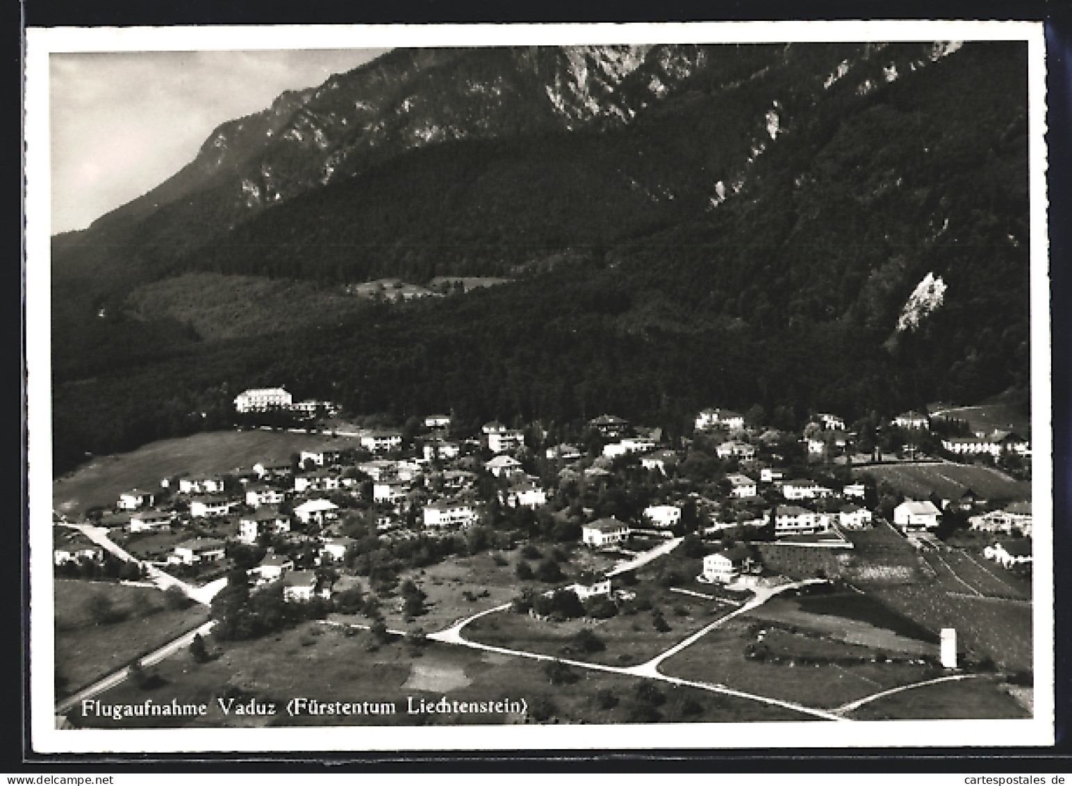 AK Vaduz, Ortsansicht, Fliegeraufnahme  - Liechtenstein