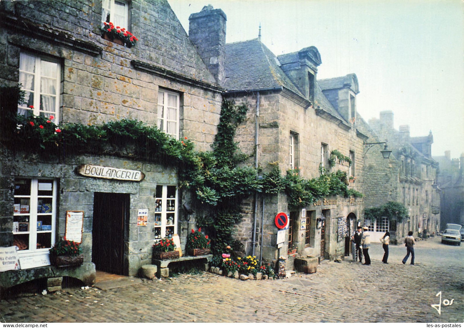 29 LOCRONAN LE HAUT DE LA PLACE  - Locronan