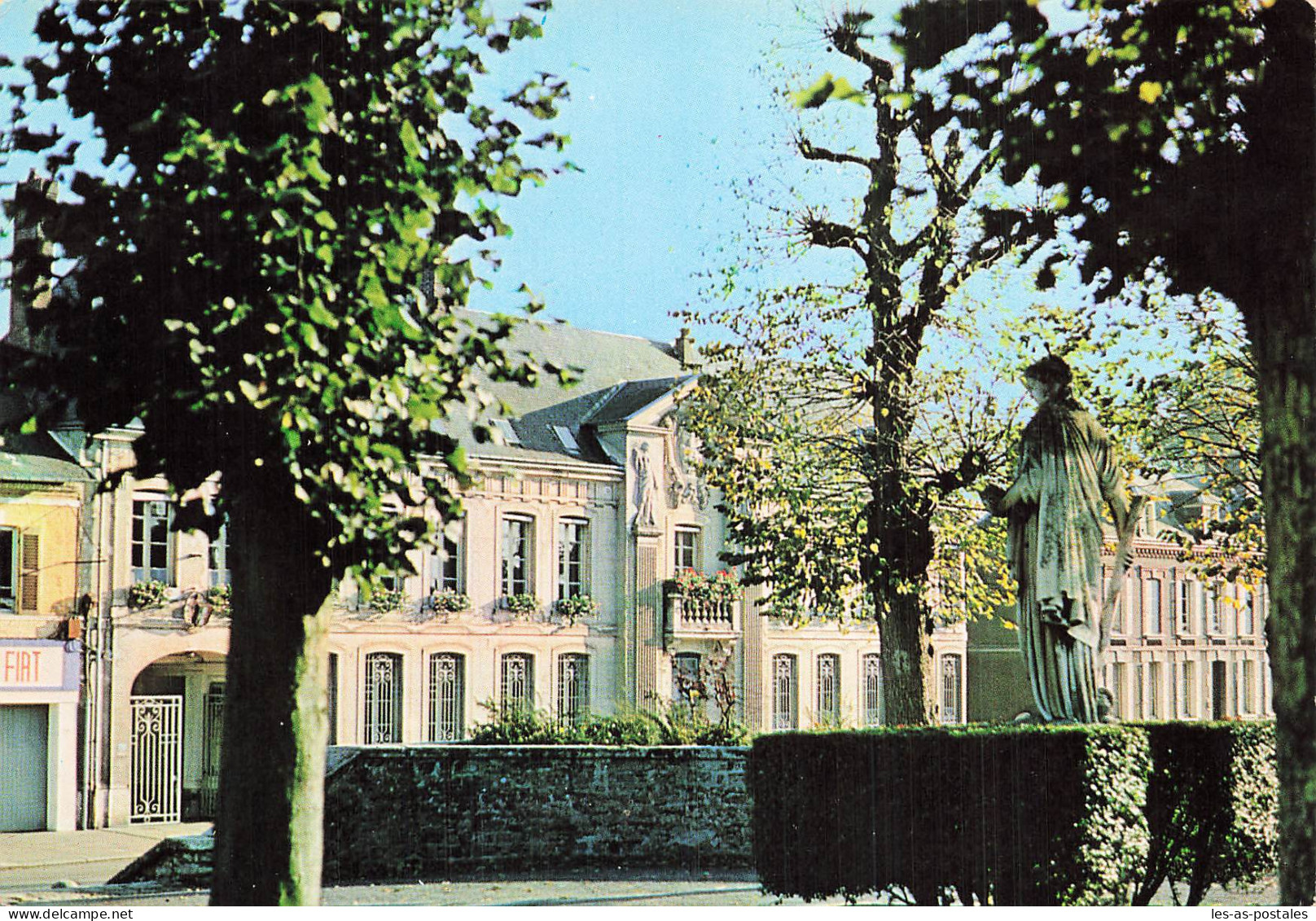 76 GOURNAY EN BRAY L HOTEL DE VILLE - Gournay-en-Bray