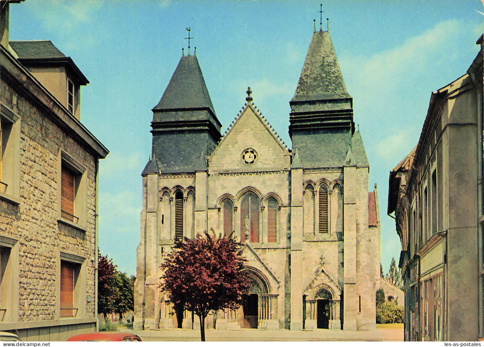 76 GOURNAY EN BRAY LA COLLEGIALE SAINT HILDEVERT - Gournay-en-Bray