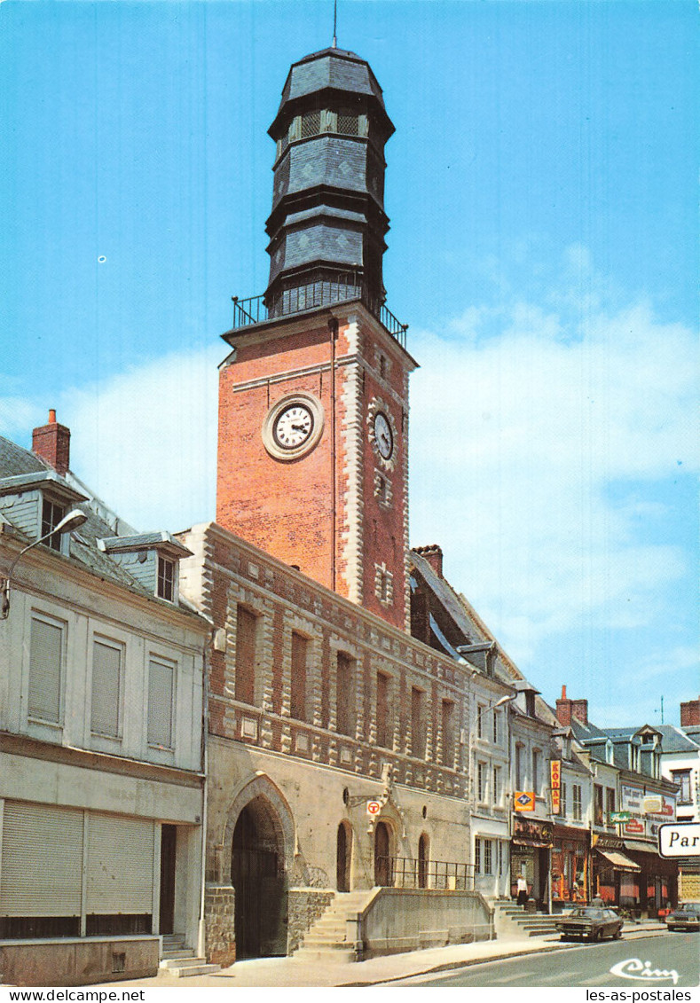 80 DOULLENS LE BEFFROI - Doullens