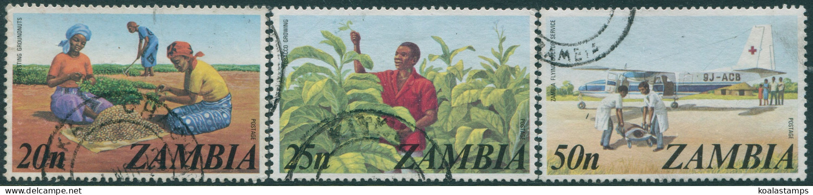 Zambia 1975 SG235-237 Ground Nuts Tobacco And Royal Flying Doctor (3) FU - Zambia (1965-...)