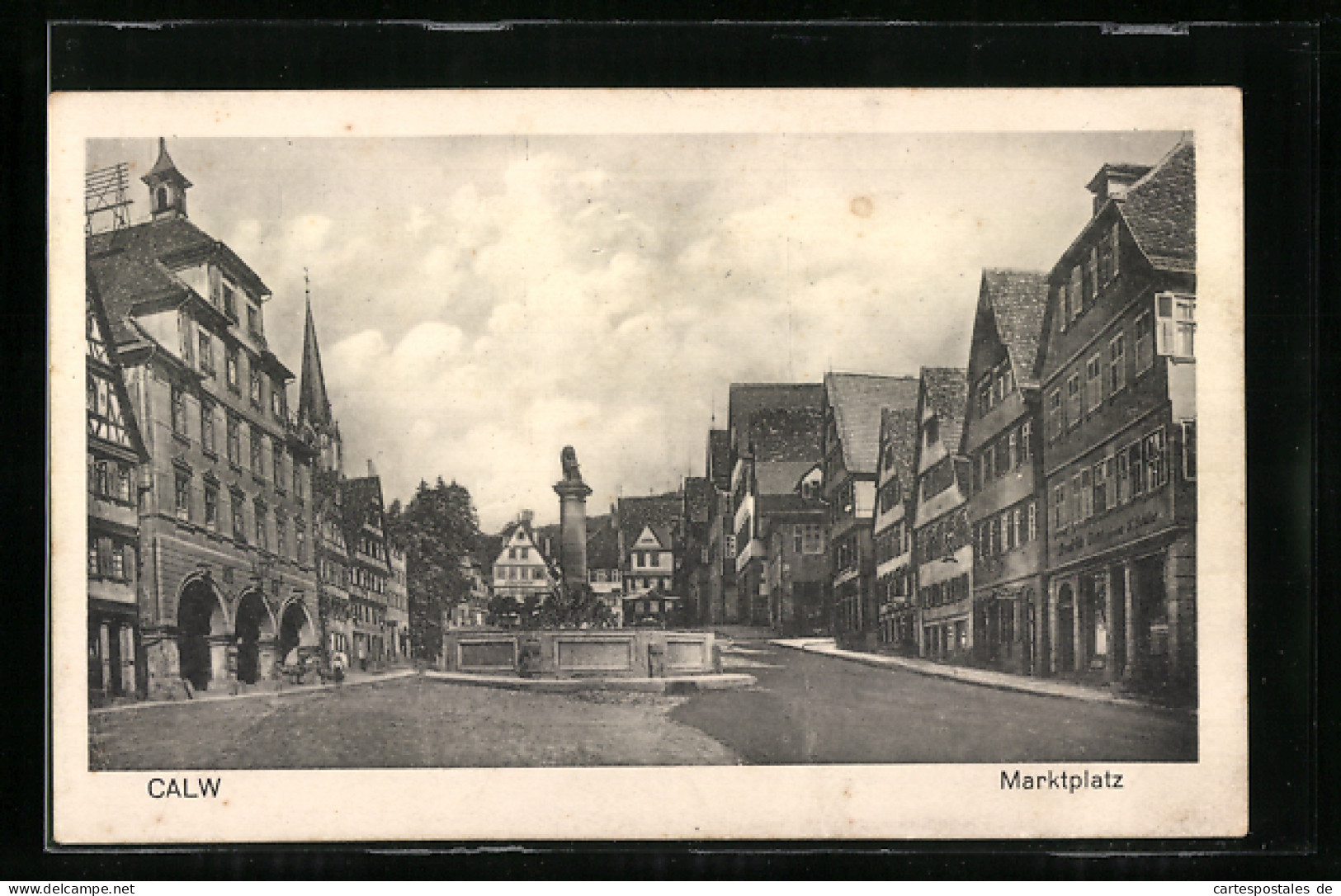 AK Calw, Marktplatz Mit Brunnen  - Calw