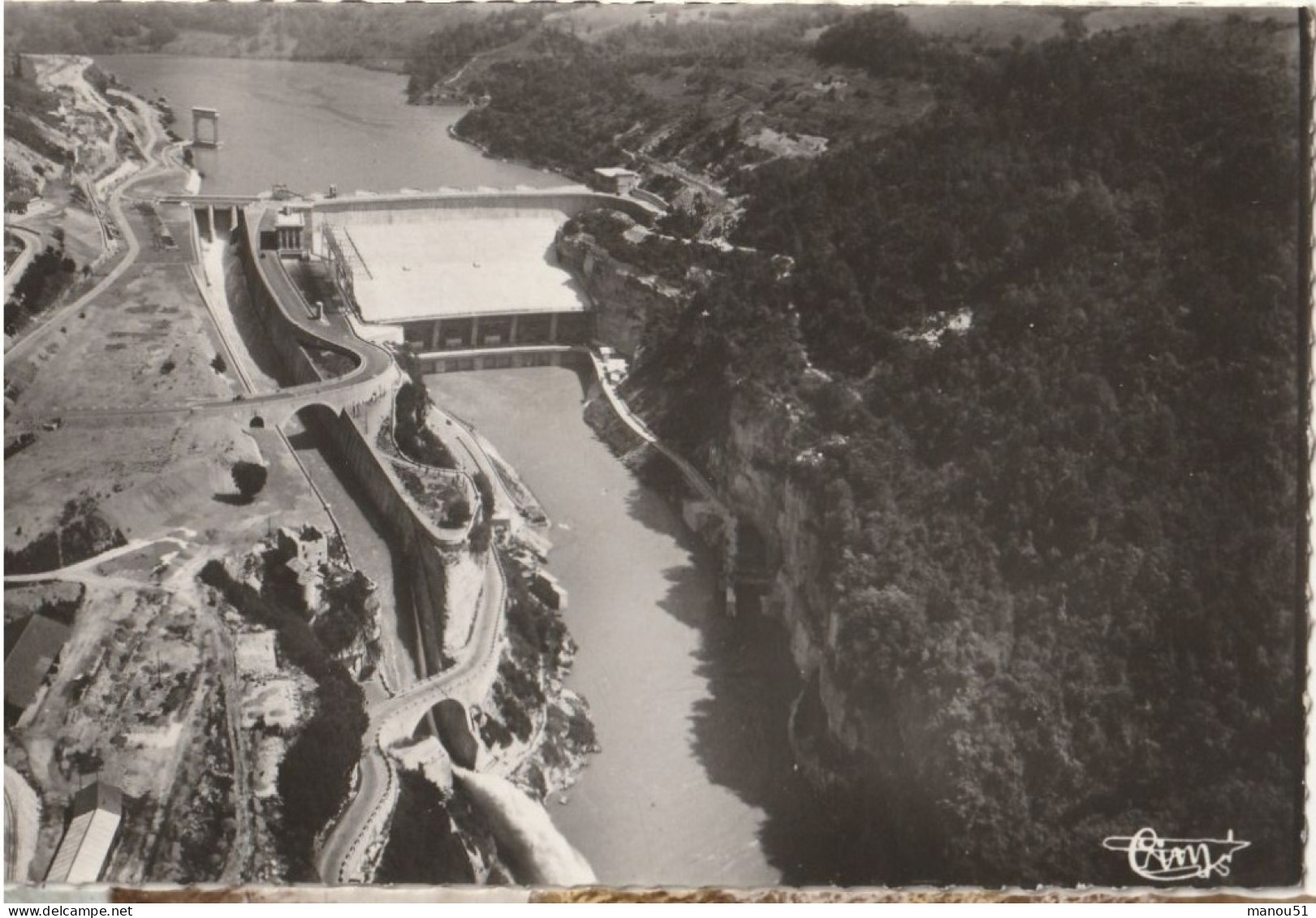 GENISSIAT - 2 CPSM : La Doucine - Le Barrage - Génissiat