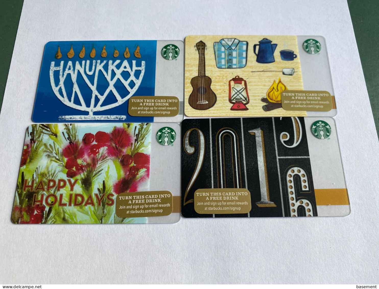 - 2 - Starbucks Gift Cards 4 Different - Tarjetas De Regalo